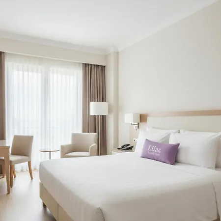 Lilac Apartahotel 5*